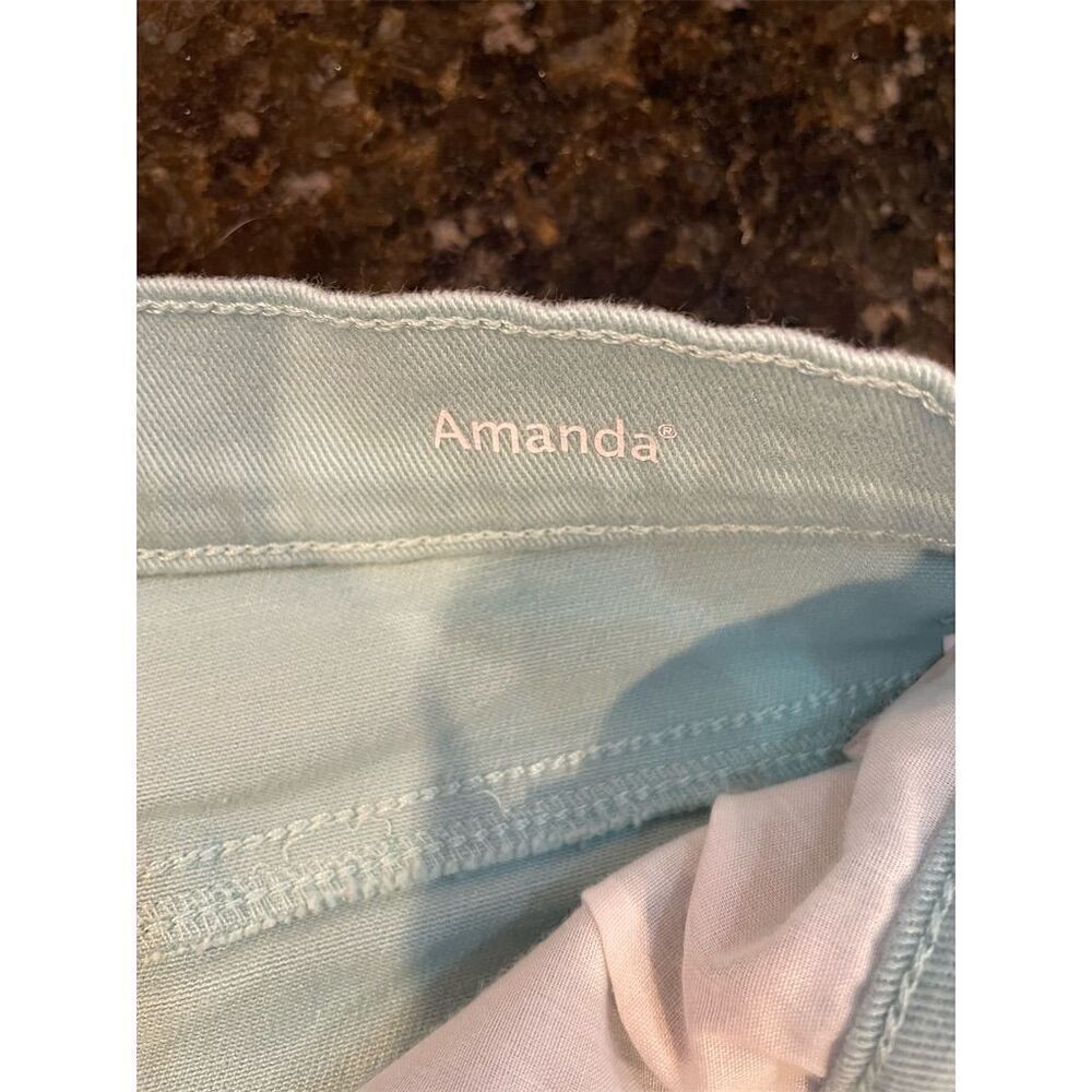 Gloria Vanderbilt Women's Amanda Jean Shorts Size 12 Seafoam Green - Picture 8 of 10